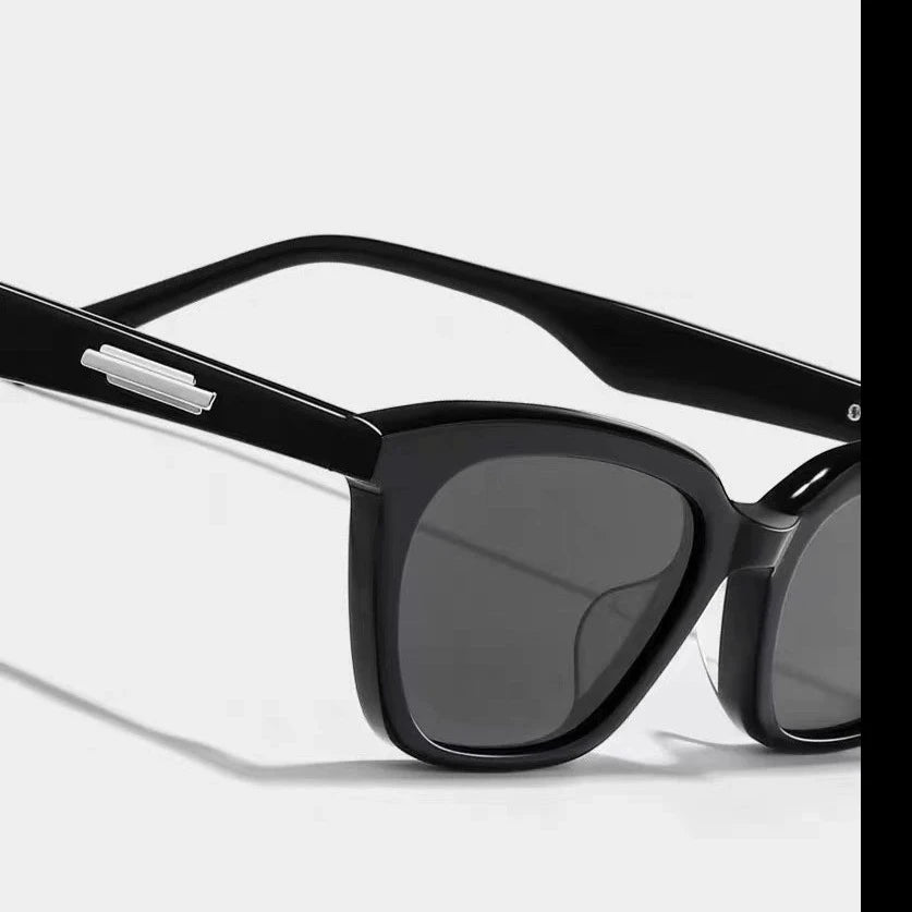 Anti Ultra-violate branded sunglass for men and women