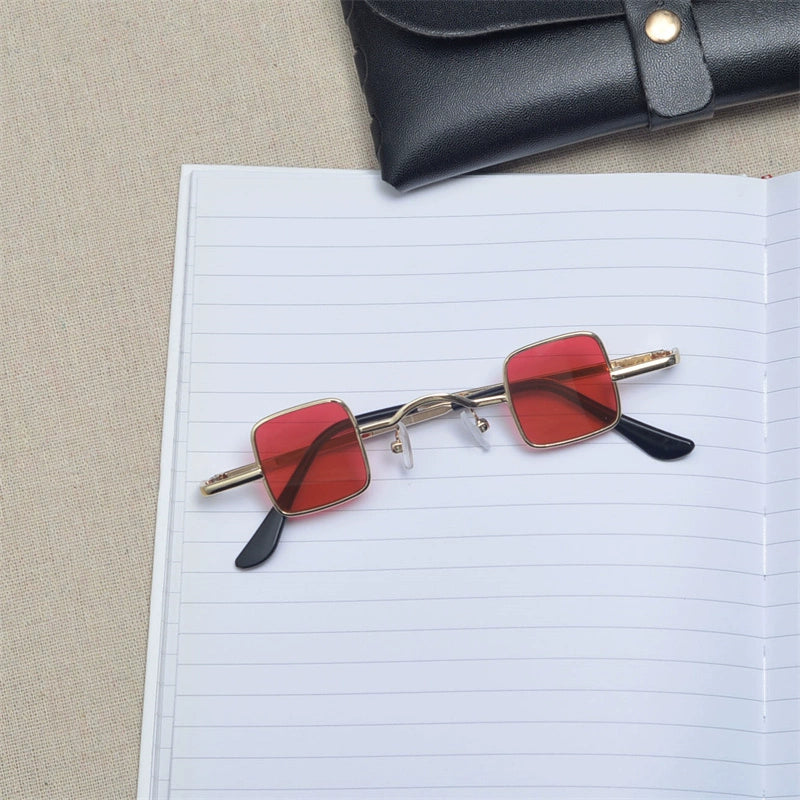 Retro Square Shape Small Frame Sunglass for Women