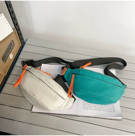 Lightweight unisex crossbody bag for travel and hiking